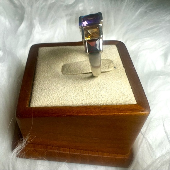 Vtg 925 Silver Amethyst, Blue Topaz, Citrine, Garnet, and Peridot Ring Size 6.5 - Picture 4 of 9